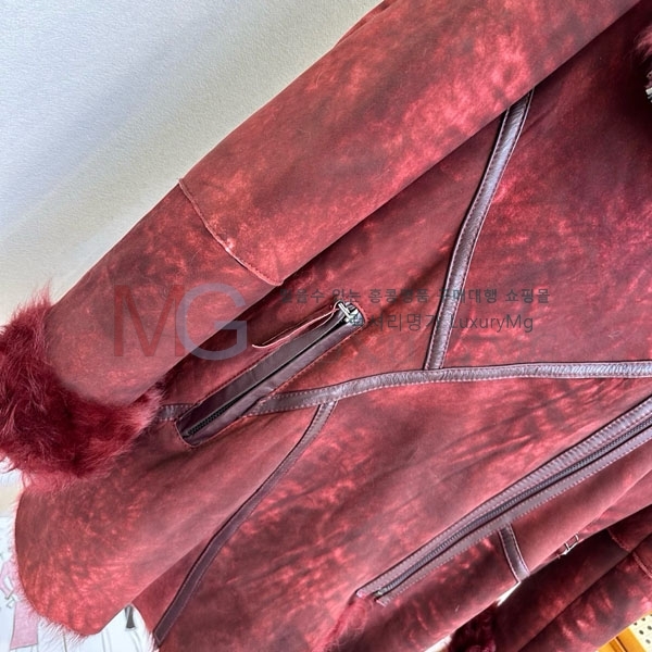  üذٳ þ   DG3240354-5