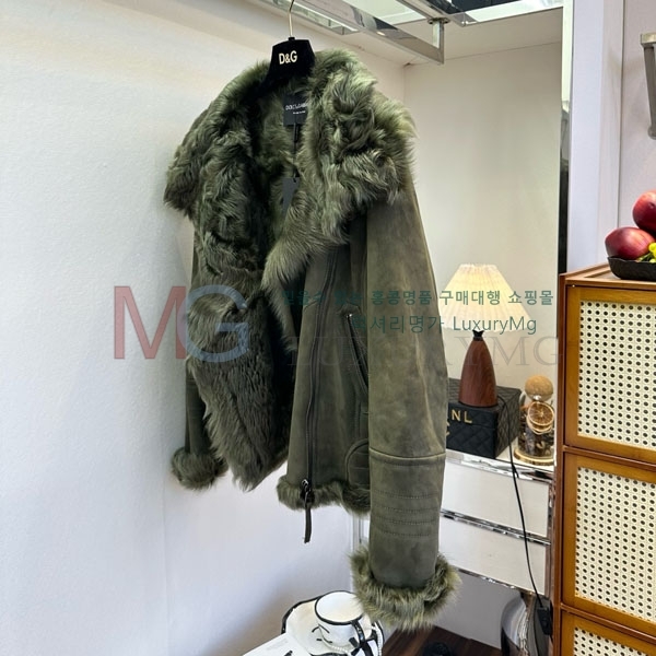  üذٳ þ   DG3240354-6