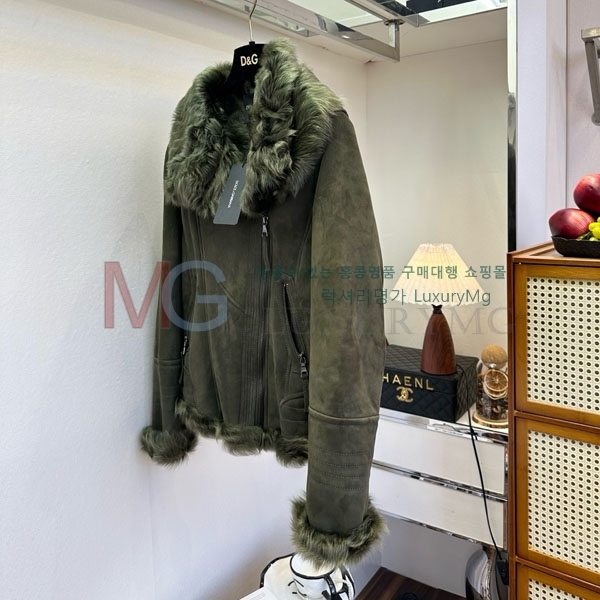  üذٳ þ   DG3240354-6