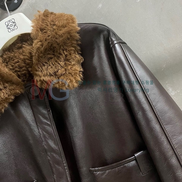  ο þ   LOW23404-3