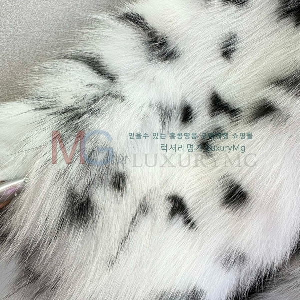   þ    DO8282306-7