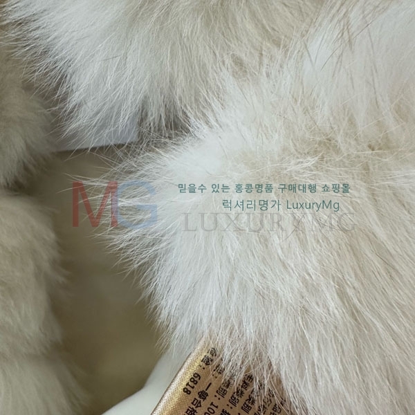   þ    DO8282306-11