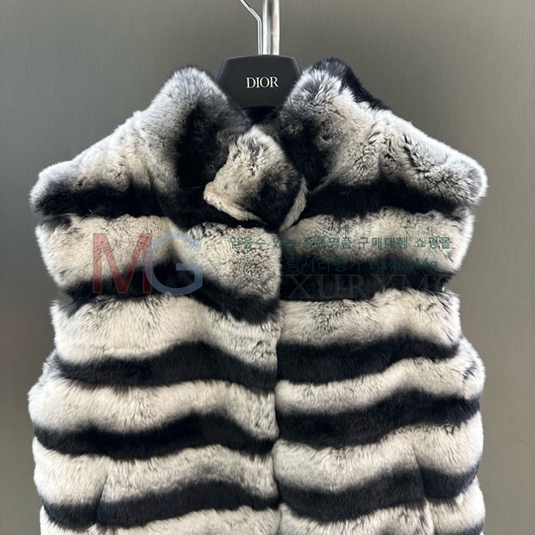   þ    DO8282306-12