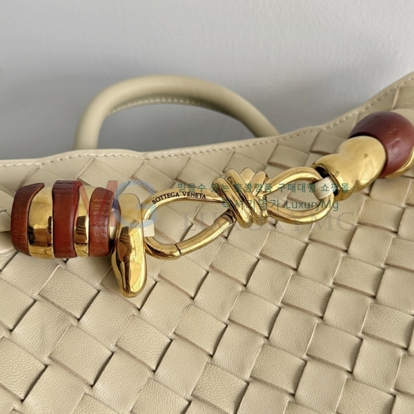 ���װ�����Ÿ ���� �ȵ�Ƹ� ž �ڵ�� 743568-317