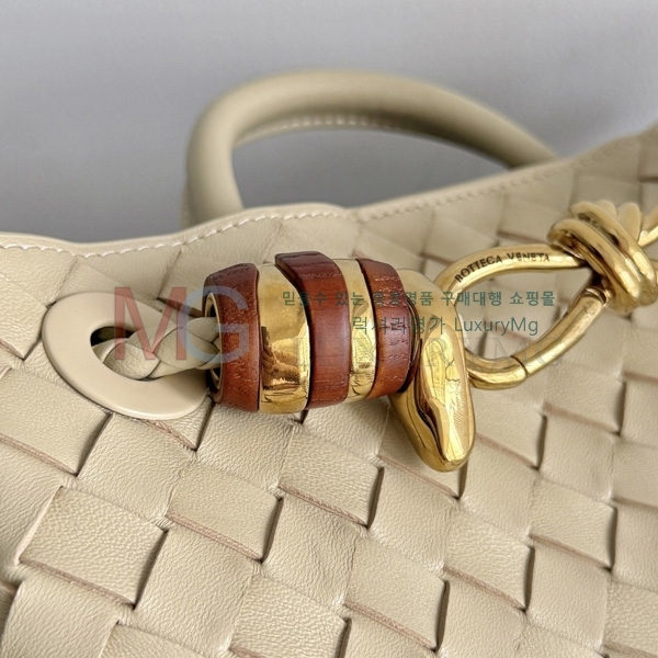 ���װ�����Ÿ ���� �ȵ�Ƹ� ž �ڵ�� 743568-317