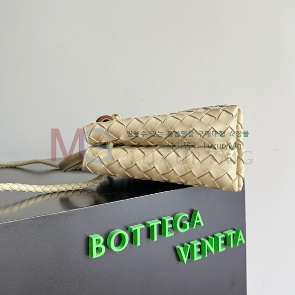 ���װ�����Ÿ ���� �ȵ�Ƹ� ž �ڵ�� 743568-317