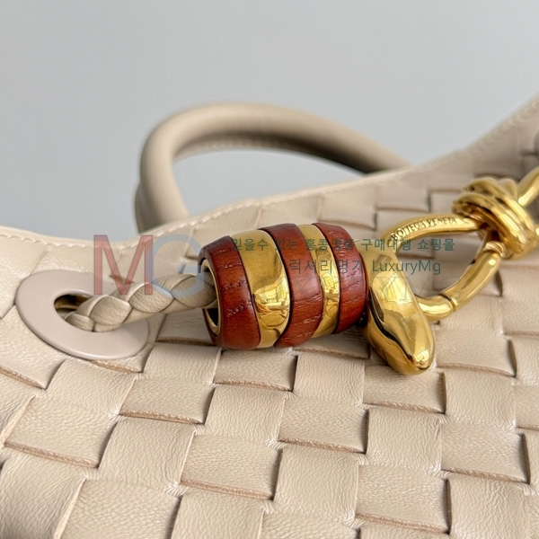 ���װ�����Ÿ ���� �ȵ�Ƹ� ž �ڵ�� 743568-320