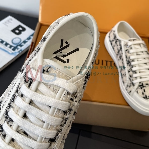 ���� ���̺��� Lagoon ����Ŀ�� LV7800642-1