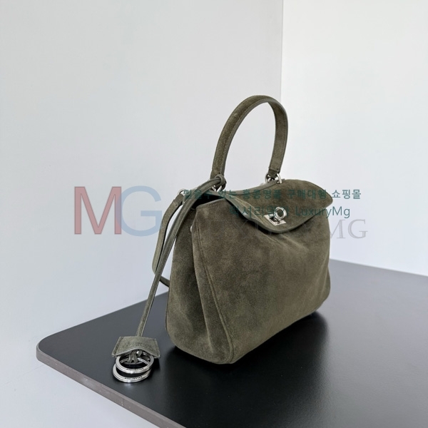 �߷��þư� �ε��� �ڵ�� �̴� 795456-1