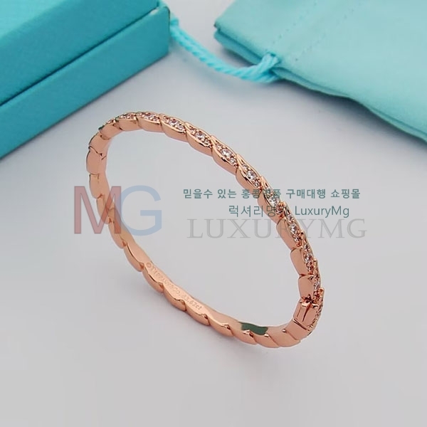 Ƽ�Ĵ� ���� �������� TF524504-1