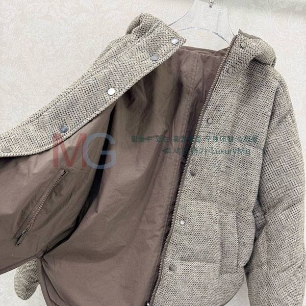 ���� ���ڷ� ��ġ�ڸ� ��� �ٿ� �е� BC4340349-2