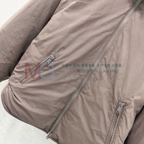 ���� ���ڷ� ��ġ�ڸ� ��� �ٿ� �е� BC4340349-2