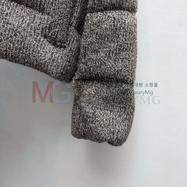 ���� ���ڷ� ��ġ�ڸ� �ٿ� �е� BC56568-7