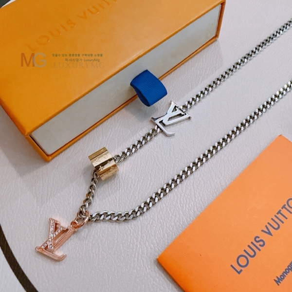 �������� ���̺��� ����� LV76234021-4