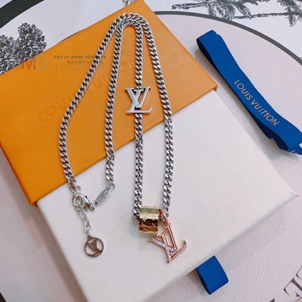 �������� ���̺��� ����� LV76234021-4