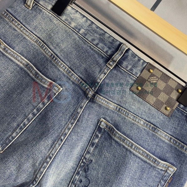 ���� ���̺��� û���� LV326746