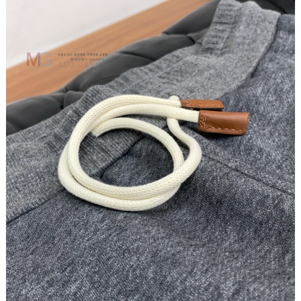 ���� ���ڷ� ��ġ�ڸ� ���� BC287692-2