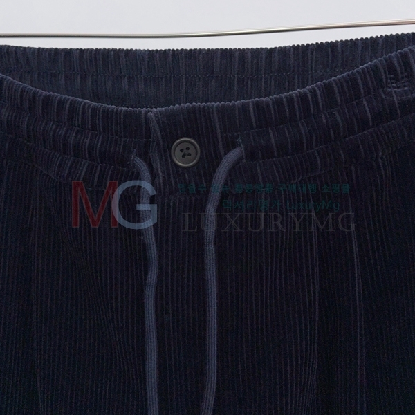 ���� ���ڷ� ��ġ�ڸ� ���� BC287693-3