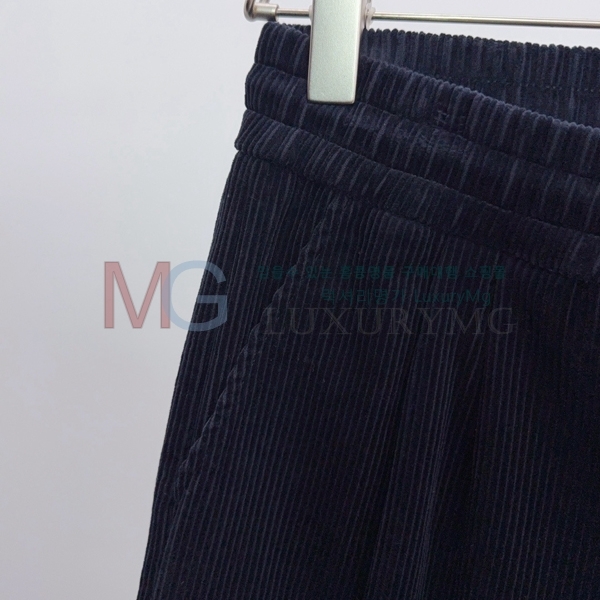 ���� ���ڷ� ��ġ�ڸ� ���� BC287693-3