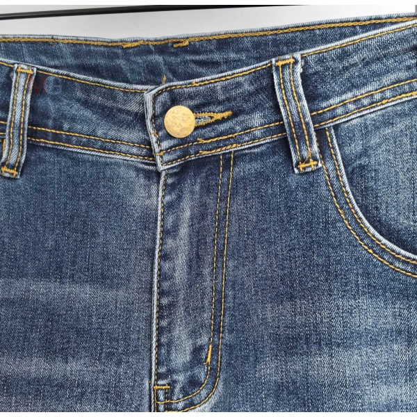 ���� �̿�̿� û���� MM523714