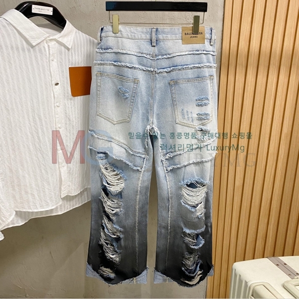 ���� �߷��þư� û���� BA824361