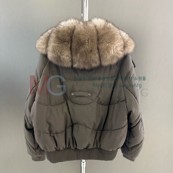 ���� �η�**�� �ٿ� �е� LP424502-19