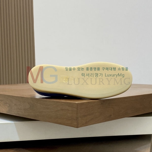 ���� ���ڷ� ��ġ�ڸ� ����Ŀ�� 6BC15580-2