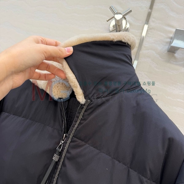 ���� ���ڷ� ��ġ�ڸ� �ٿ� �е� BC5345054-3