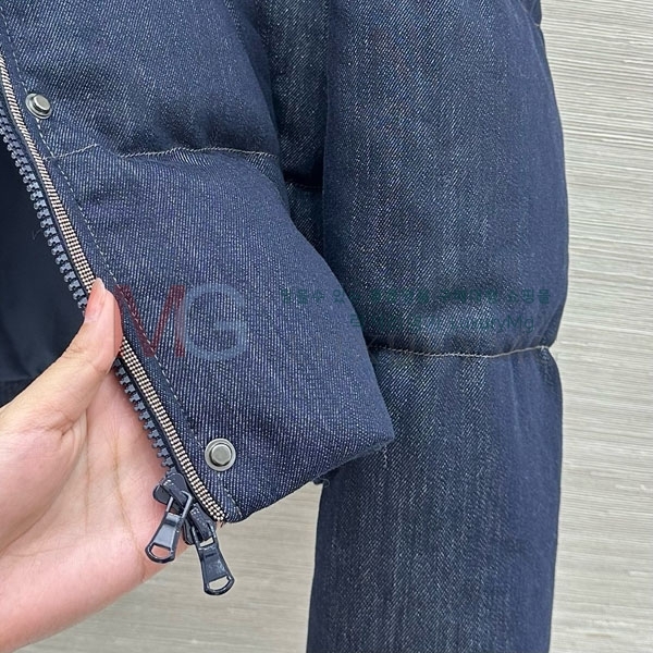 ���� ���ڷ� ��ġ�ڸ� �ٿ� �е� BC5345054-4