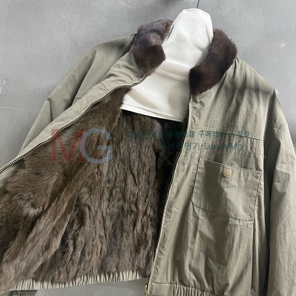 ���� �̿�̿� �þ �� ���� �ٿ� �е� MU341203-3