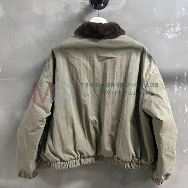 ���� �̿�̿� �þ �� ���� �ٿ� �е� MU341203-3