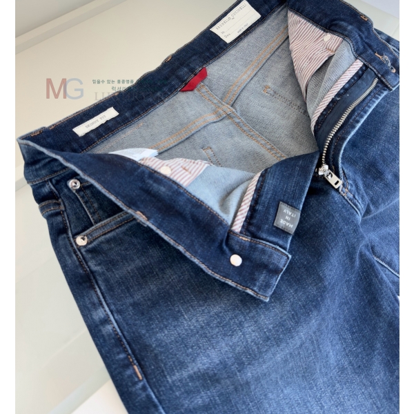 ���� ���ڷ� ��ġ�ڸ� û���� BC256389-1