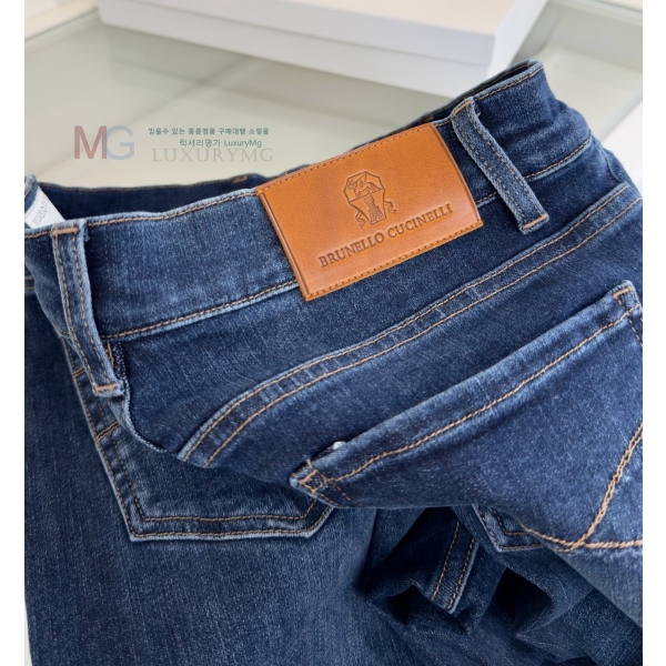 ���� ���ڷ� ��ġ�ڸ� û���� BC256389-1