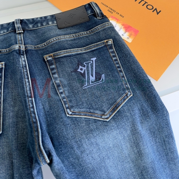 ���� ���̺��� û���� LV326752