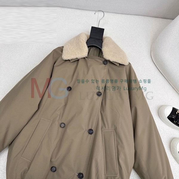 ���� ���ڷ� ��ġ�ڸ� �ٿ� �е� BC56568-4