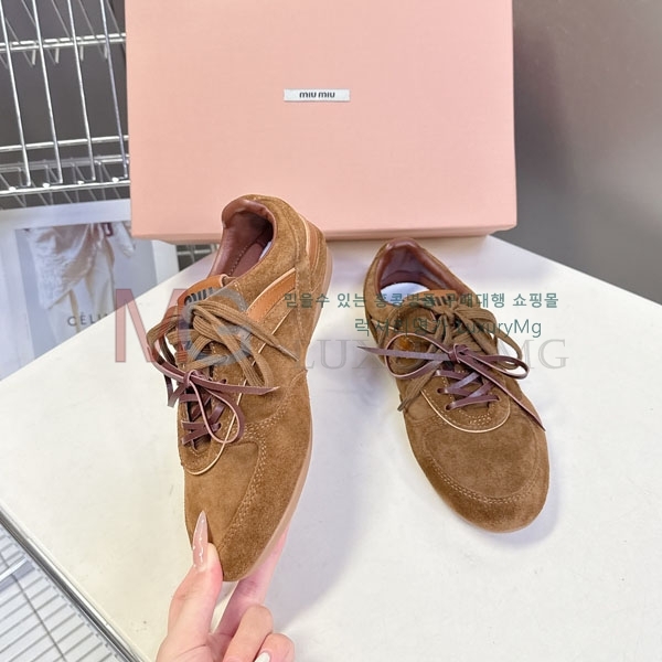 ���� �̿�̿� ����Ŀ�� MI3378924-2