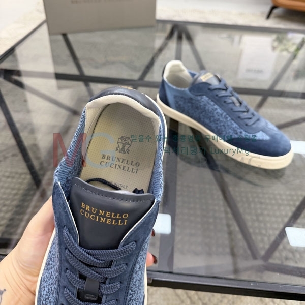 ���� ���ڷ� ��ġ�ڸ� ����Ŀ�� B3C10440-8