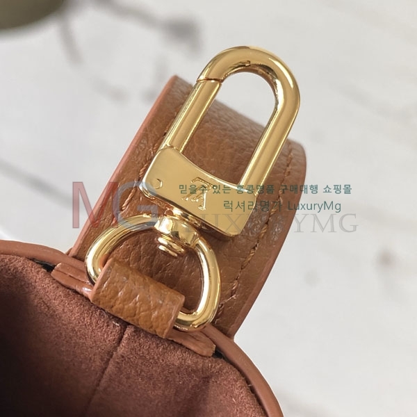 ���̺��� ���� BB M28220-1