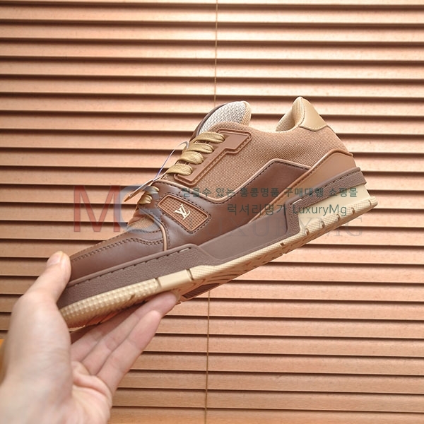 �������� ���̺��� ����Ŀ�� LV336011-3