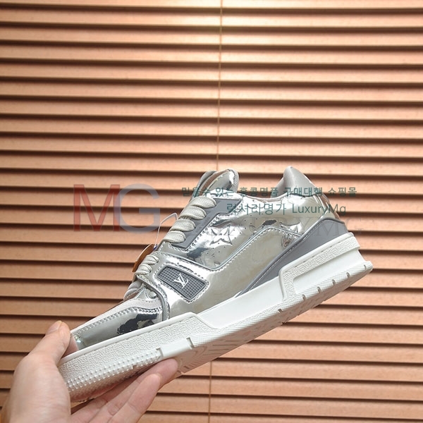 �������� ���̺��� ����Ŀ�� LV336011