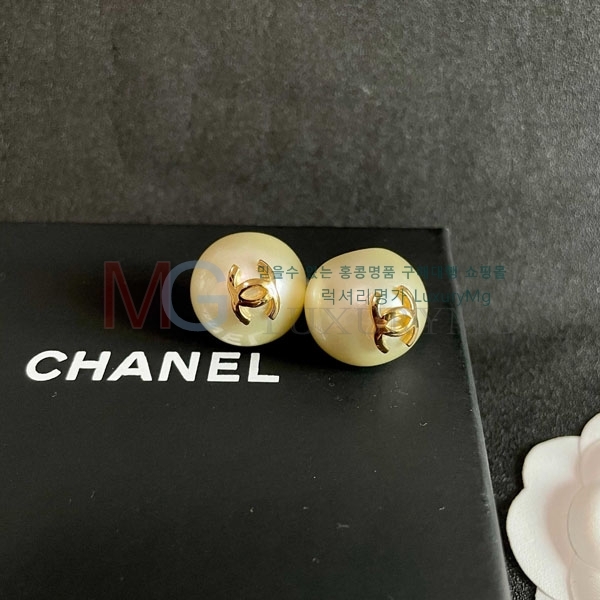 ��* �Ͱ��� CHA657808-8