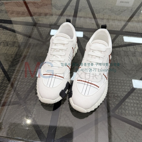 ���� �����޽� ����Ŀ�� HE566301-1