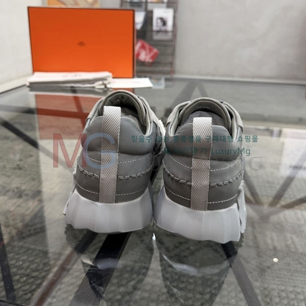 ���� �����޽� ����Ŀ�� HE566301-3