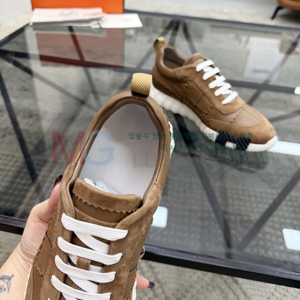 ���� �����޽� ����Ŀ�� HE566301-4