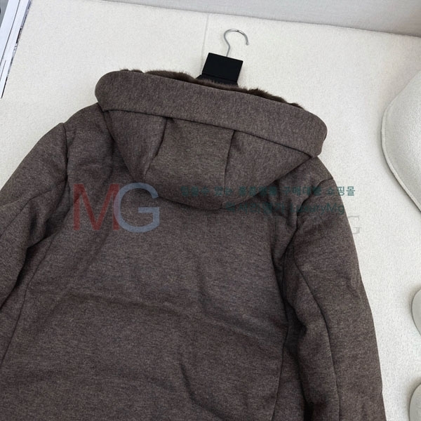 ���� �η�**�� �ٿ� �е� LP34067-5