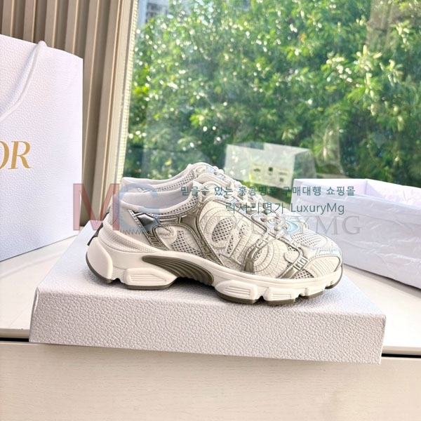 ��� �� ����Ŀ�� �������� DR966066-2