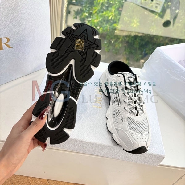 ��� �� ����Ŀ�� �������� DR966066-7