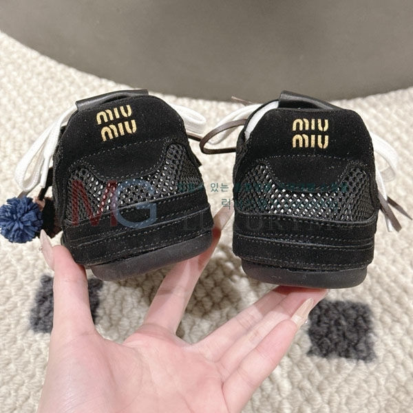 ���� �̿�̿� ����Ŀ�� 1M622810