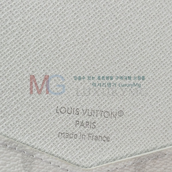 ���̺��� �н���Ʈ Ŀ�� M27083-50