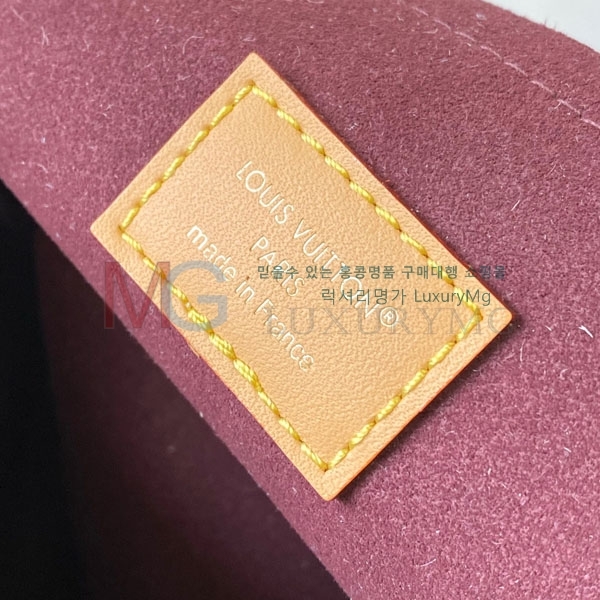 ���̺��� ĳ���� �̽�Ʈ ����Ʈ M28101-310